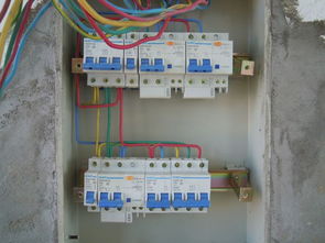 配电箱结构详解 各部分功能与接线指南